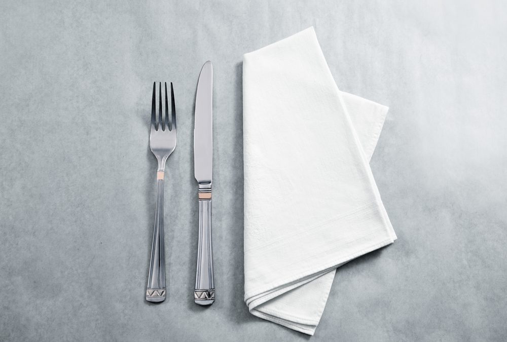 The Benefits of Reusable Napkins VS Paper Napkins - Metro Linen